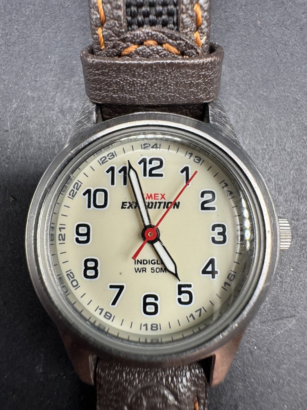 Vtg Timex Expedition Watch Women's 26mm Indiglo WR 50M Brown Leather Strap